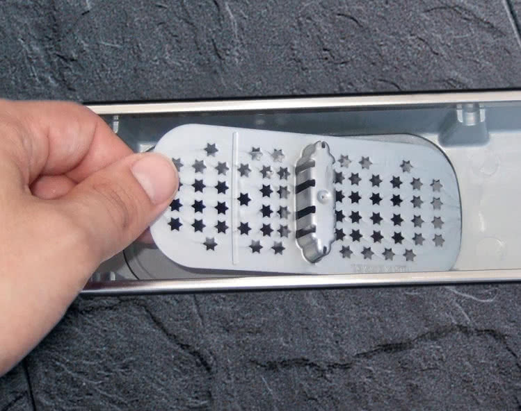 Rynienka z wyjmowanym sitkiem